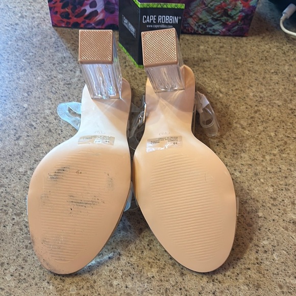 Cape Robbin Transparent and Gold Heels - Picture 6 of 10